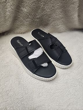 New Wanted Women’s Celia Platform Slip-on Round Open Toe Sandals Size 8 Black